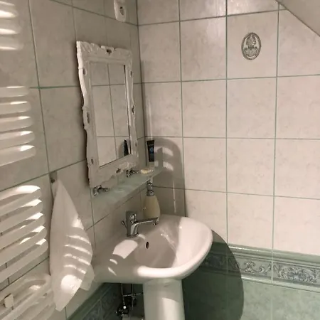 Cudne Manowce Dworek * Szczecinki
